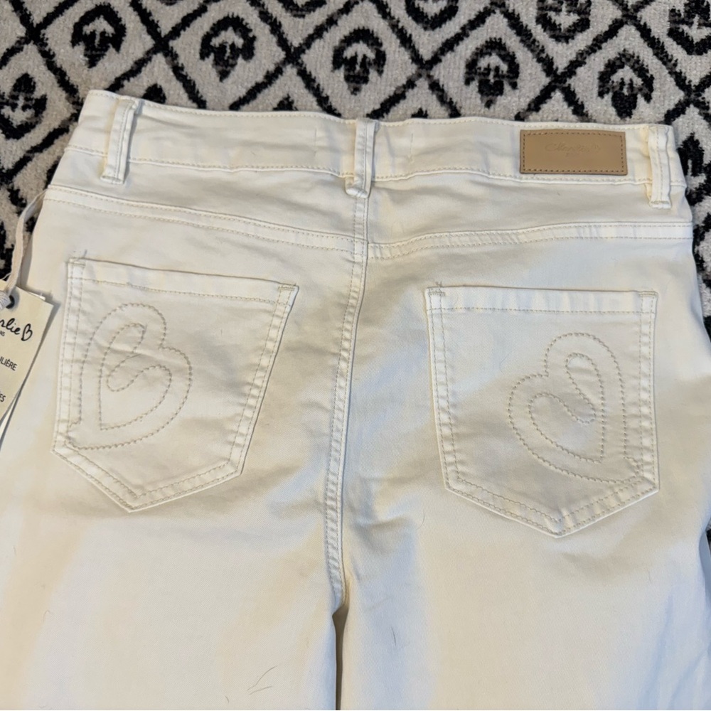 CHARLIE B White Women's Jeans with Embroidered Back Pockets - Picture 6 of 6